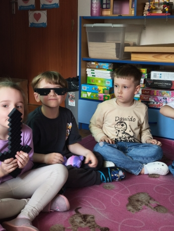 inbound1310396322363375912