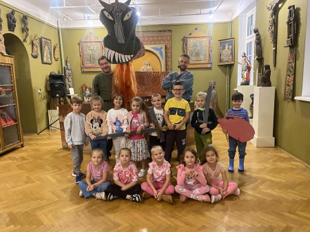 ''Nie szata zdobi rycerza''- zajęcia w Muzeum Diecezjalnym prowadzone przez Teat...