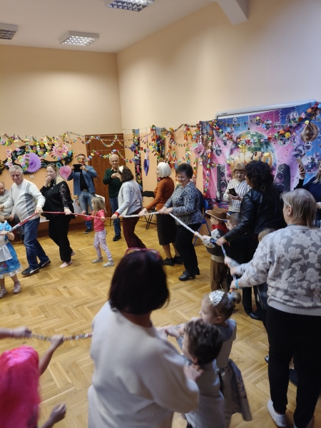 Dzień Babci i Dziadka - Bal karnawałowy 